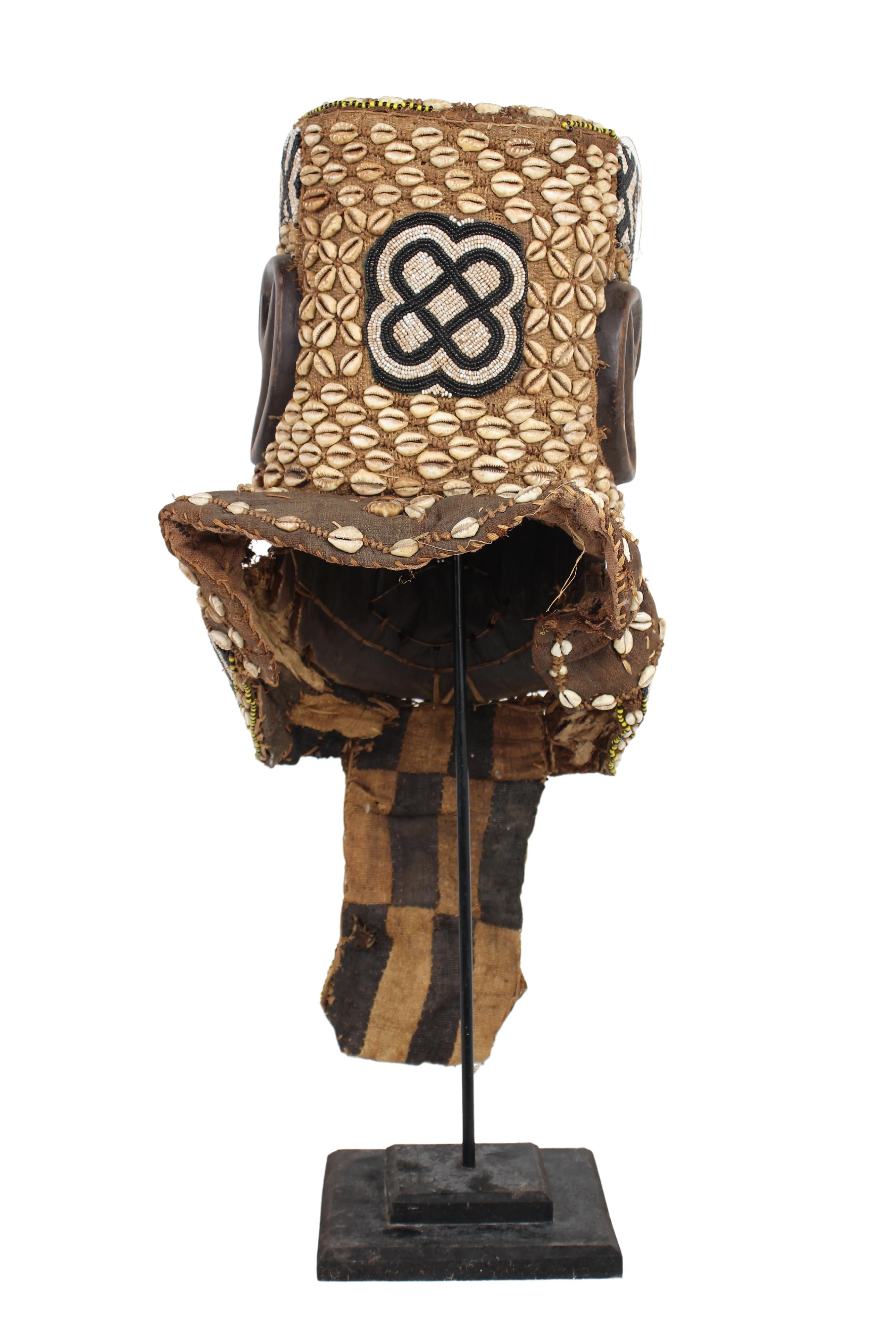 Kuba/Bakuba Tribe Mask ~24.4" Tall (New 2024) - West African Artifacts