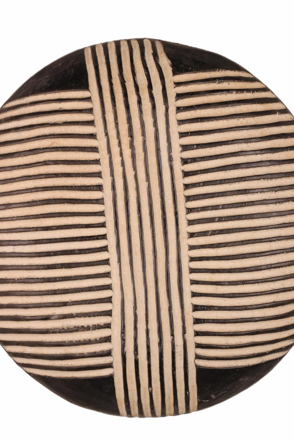 Bamileke Tribe Oval Shaped Wooden Shield ~20.1" Tall (New 2026) - Sculpture & Statuary