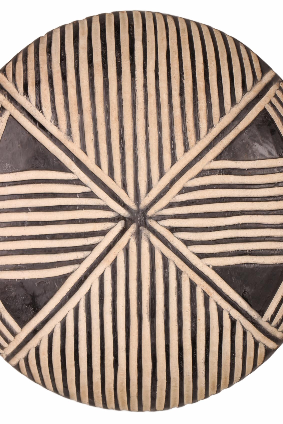 Bamileke Tribe Oval Shaped Wooden Shield ~20.1" Tall (New 2026) - Sculpture & Statuary