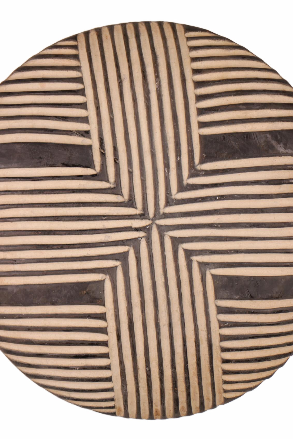 Bamileke Tribe Oval Shaped Wooden Shield ~20.1" Tall (New 2026) - Sculpture & Statuary
